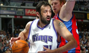 vladedivac_nbaegetty Vlade Divac's jersey No. 21 was recently retired by the Sacramento Kings. (NBAE/GETTY IMAGES)