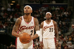 Mo Williams' 17 points was not enough to back up LeBron James' game-high 49 points in Game 1. (GETTY IMAGES)